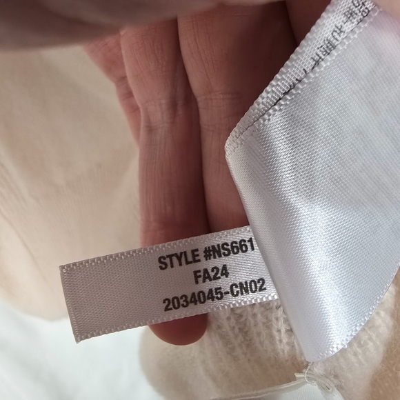 Madewell Cashmere V-Neck Sweater In Heather Oat - Picture 12 of 13